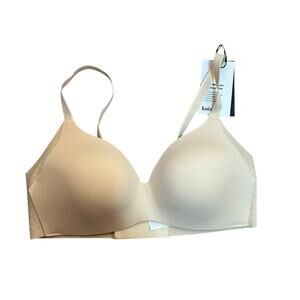 Knix Wing Woman Contour Bra Size 1 Cream Wireless Foam Cups Seamless Adjustable